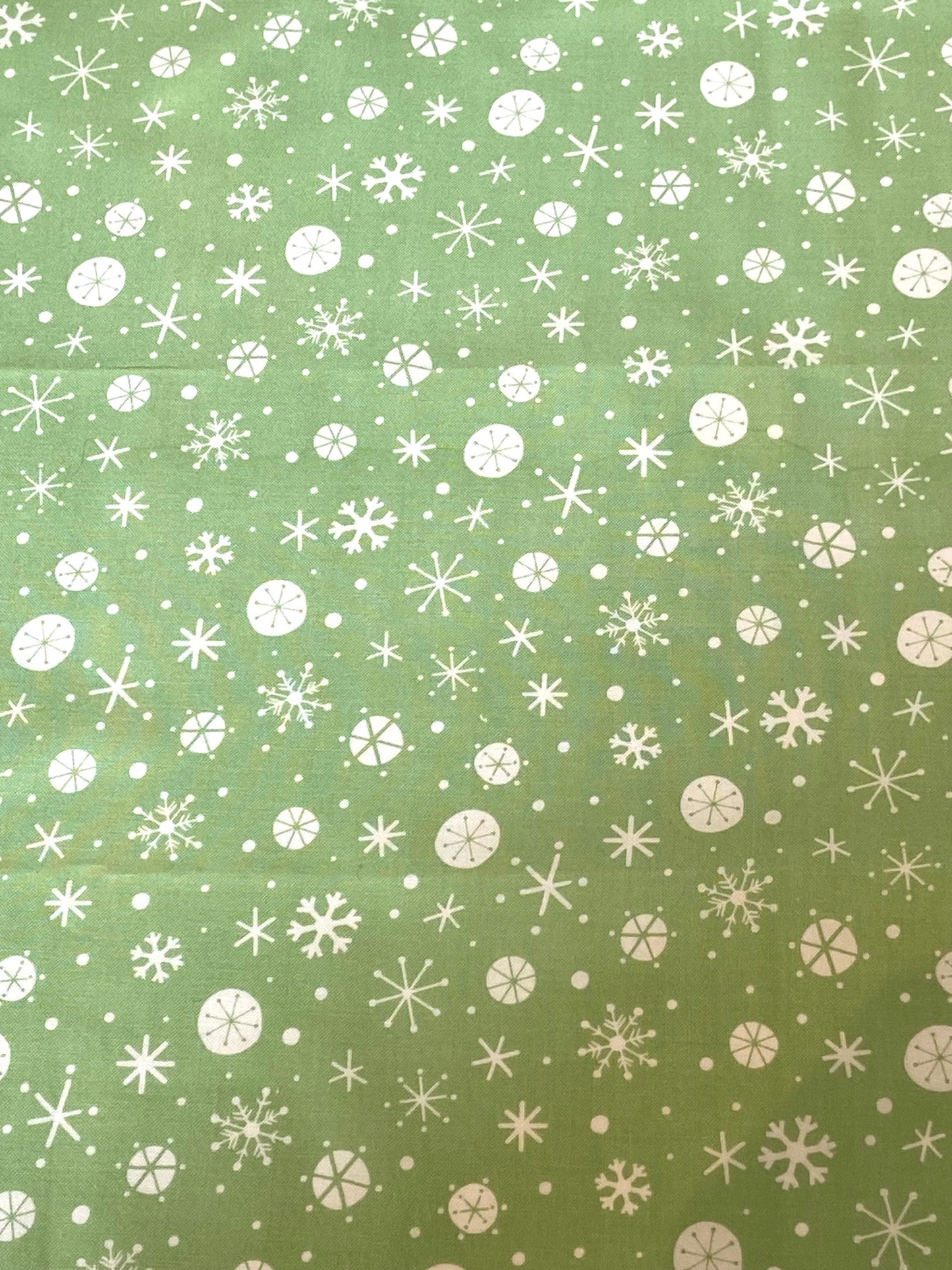 Tissu en coton flocon de neige vert - Fat Quarter