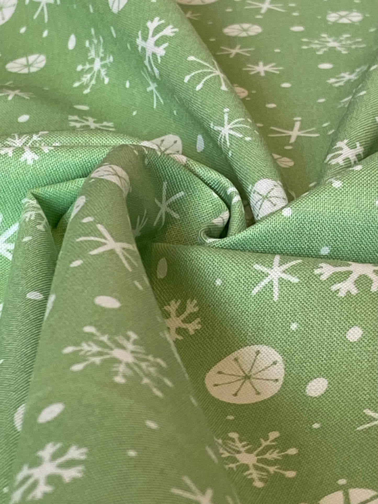 Tissu en coton flocon de neige vert - Fat Quarter