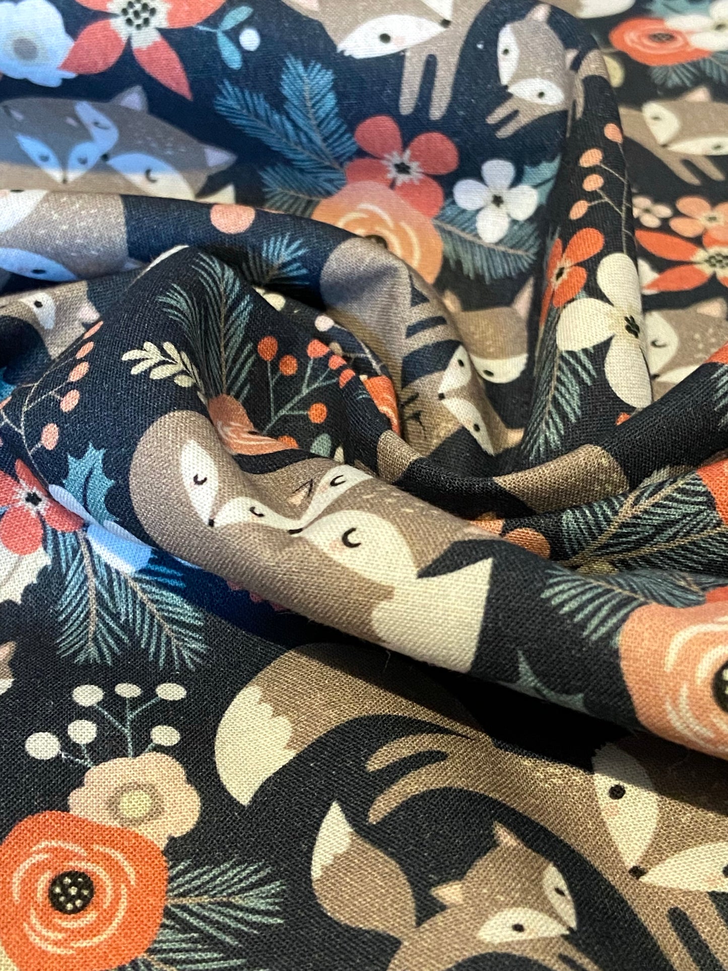 Tissus à motifs floraux Foxes de Little Johnny Fabrics