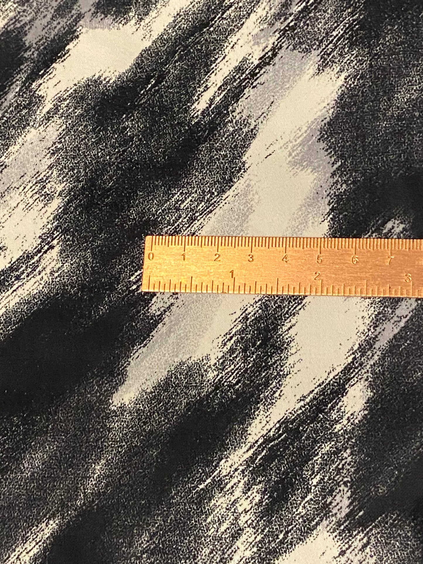 Stretch-Baumwolle mit abstraktem Druck in Schwarz und Weiß