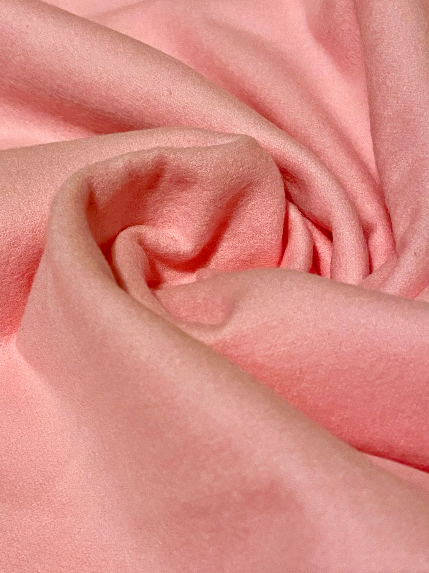 Einfarbiger, babyrosa Stoff mit gebürstetem Baumwollflanell