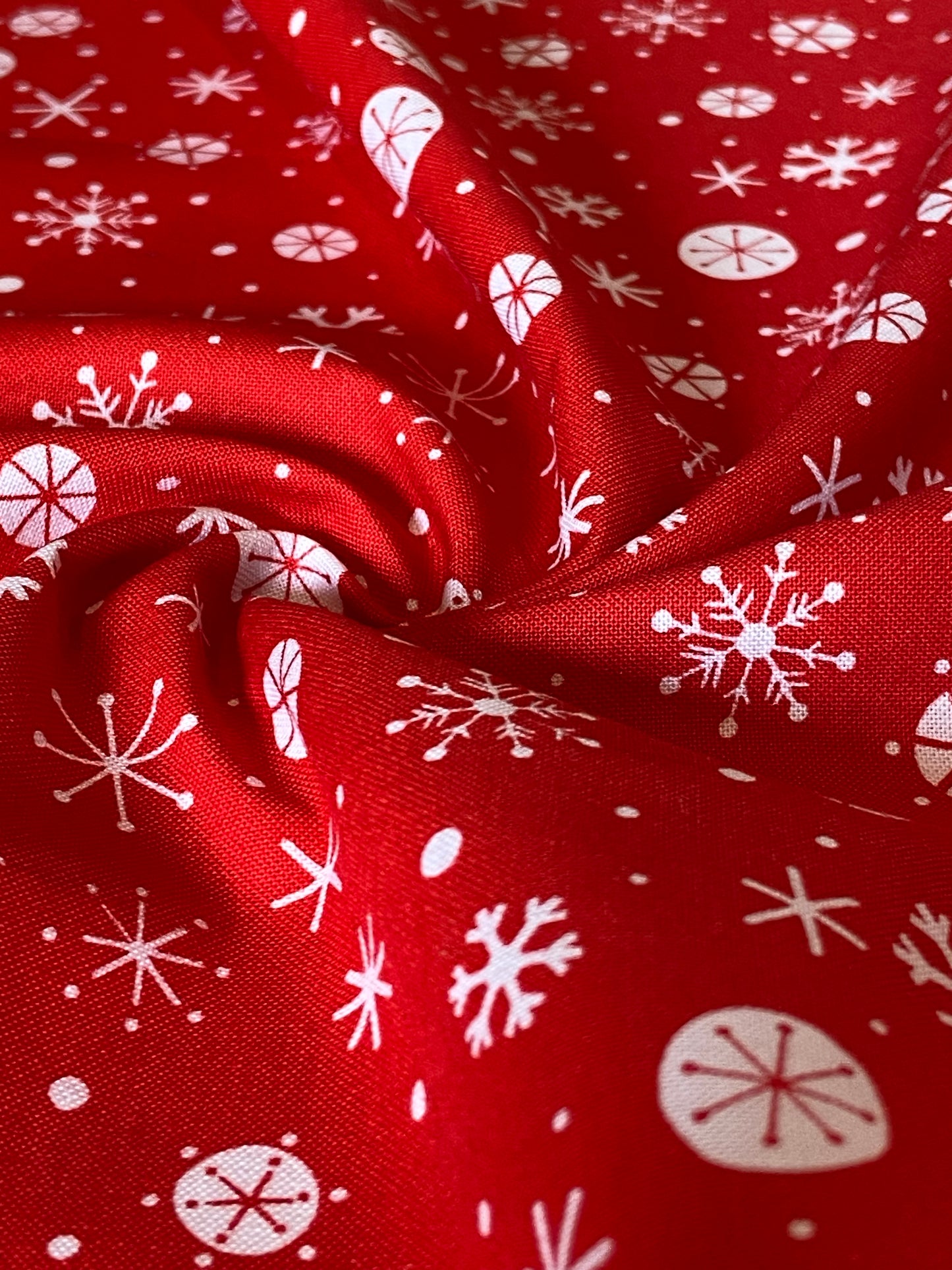 Tissu flocon de neige rouge - Fat Quarter
